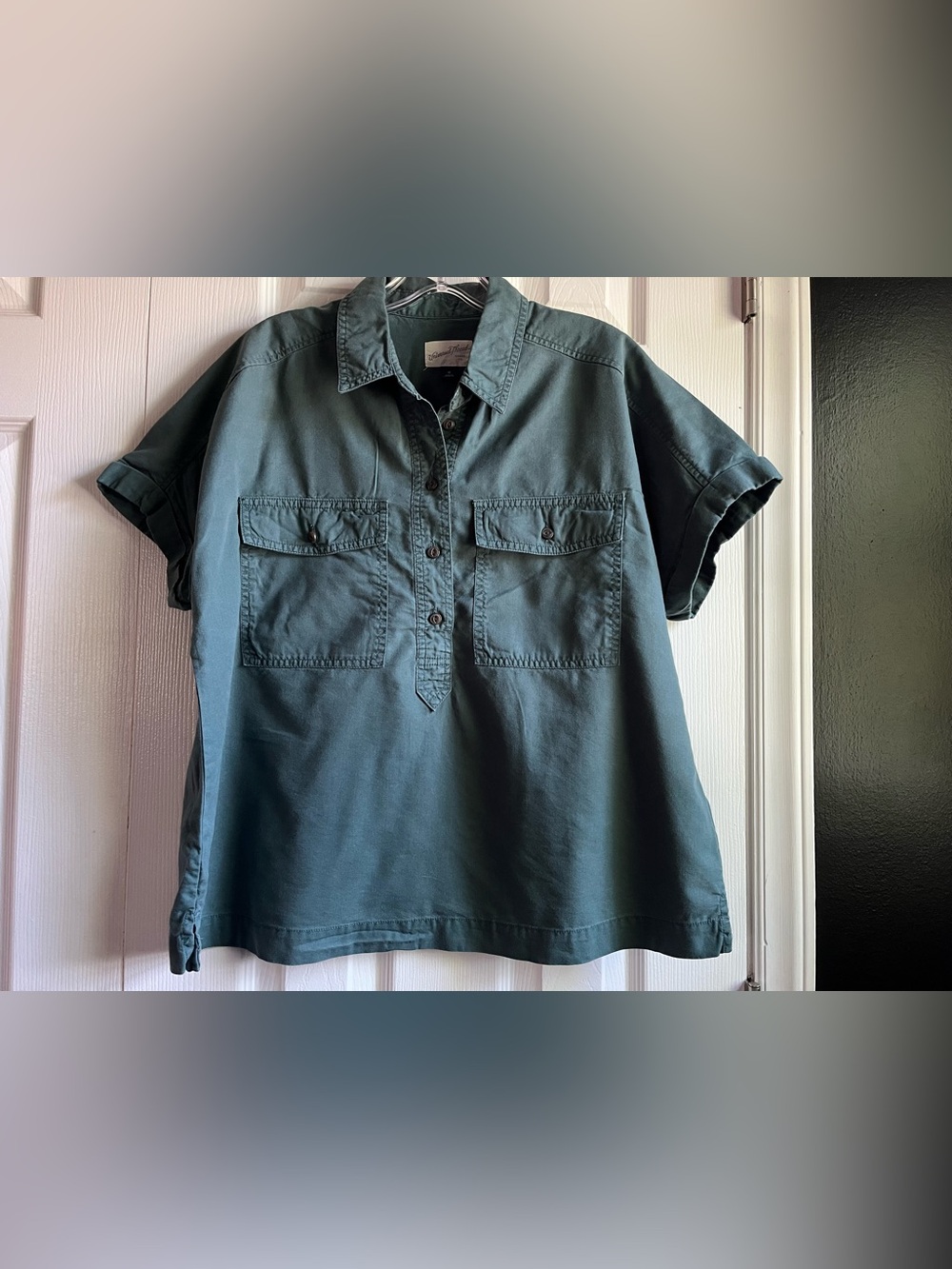 Universal Thread Shirt Women's Medium Green Popover Short Sleeve Collared Top